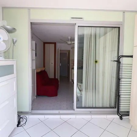Appartement Avec Terrasse Ensoleillée, Piscines, Parking Privé, à 500m De La - Fr-1-307-133 *